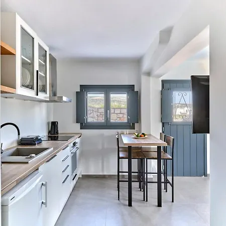 Holiday home Sage House Glifades